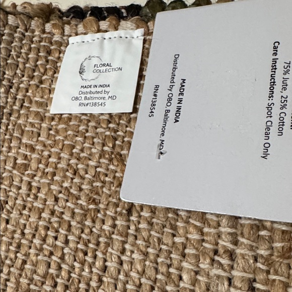 NWT Floral Collection Jute Print Rug 24” X 36”L with tassels - Picture 5 of 5
